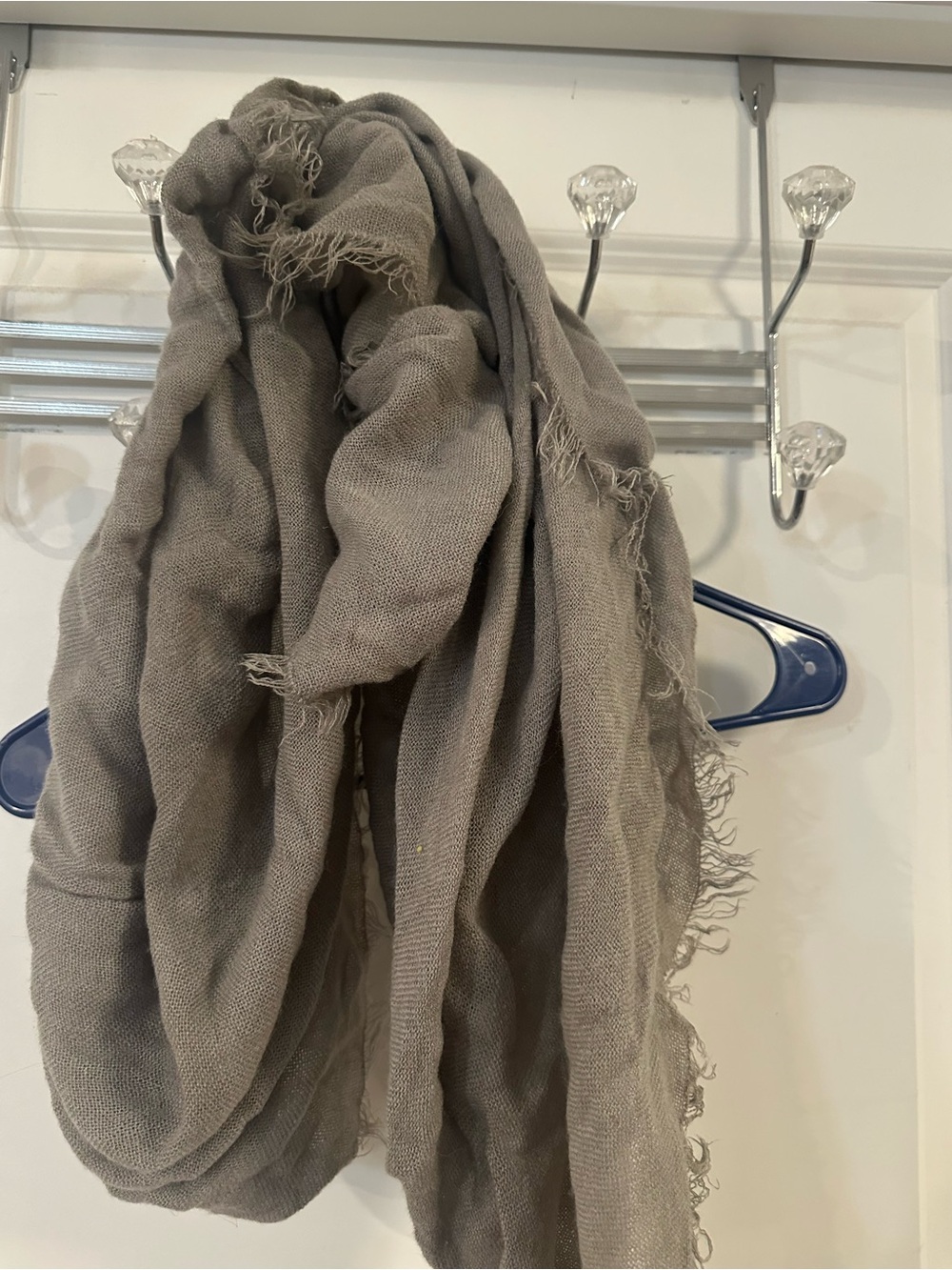8 scarves
